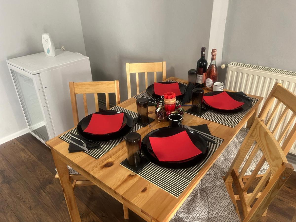 Grey House Apartment Brasov Luaran gambar