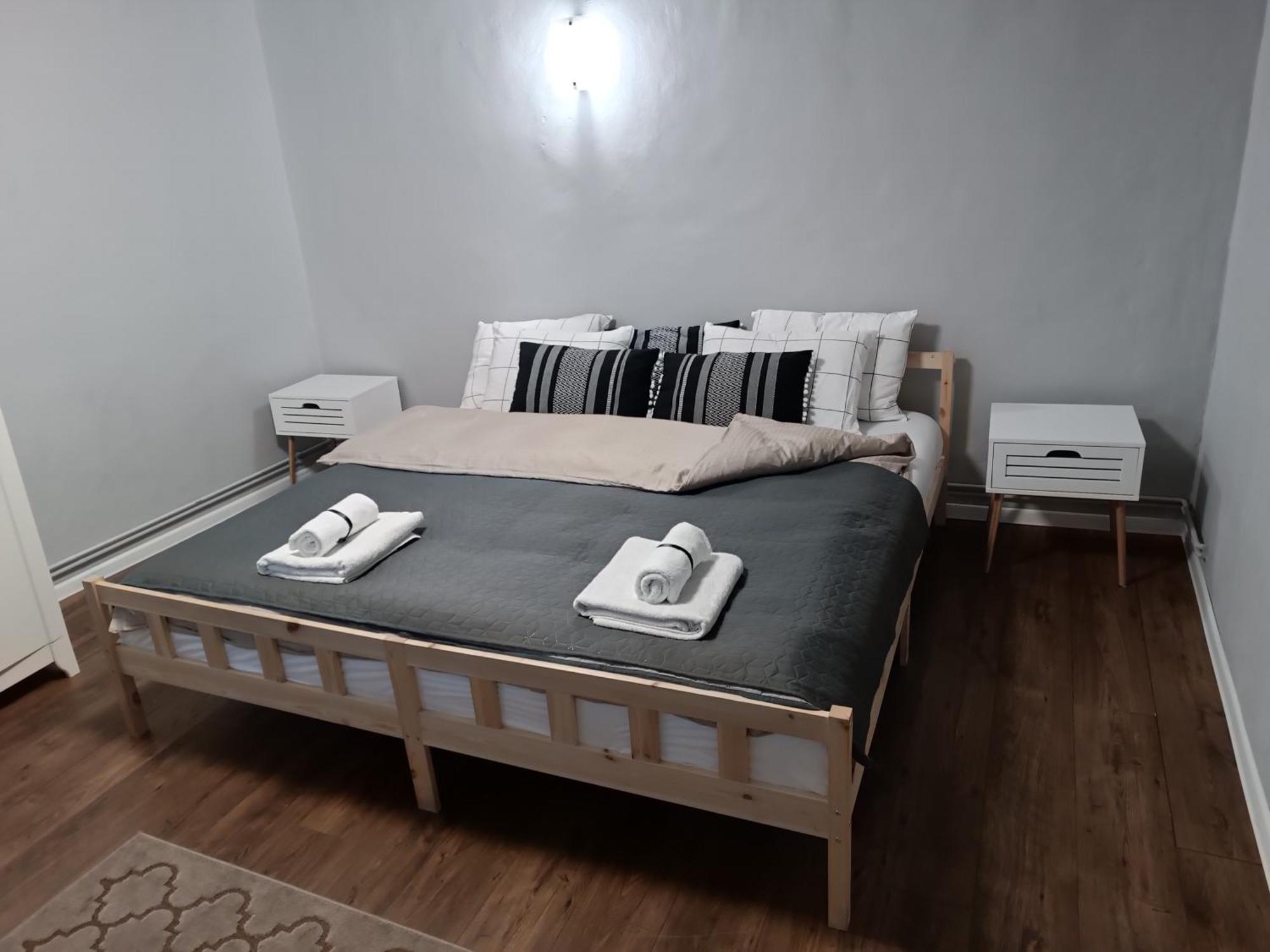 Grey House Apartment Brasov Luaran gambar